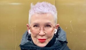 Senior-Friendly Hairstyling Birmingham